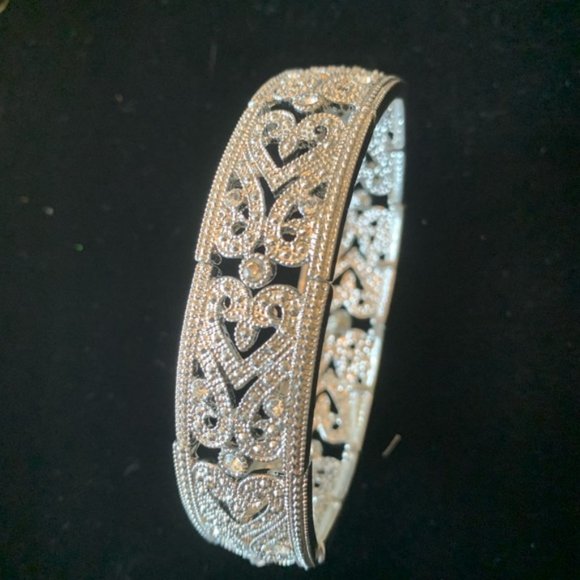 Bracelet - Picture 1 of 1